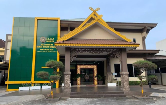 
					Bantah 2 Ton Durian Ilegal, Ini Fakta Dari Balai Karantina Kepri