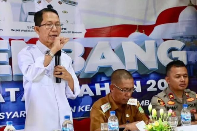 
					Percepat Pembangunan di Bulang, Wako Amsakar Tekankan Pendidikan, Jembatan hingga Pemasangan PLTS