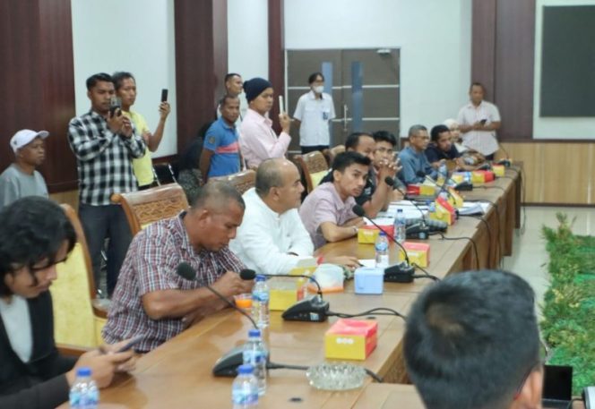 
					Komisi I DPRD Kota Batam Gelar RDPU Terkait Sengketa Lahan di Seraya Atas