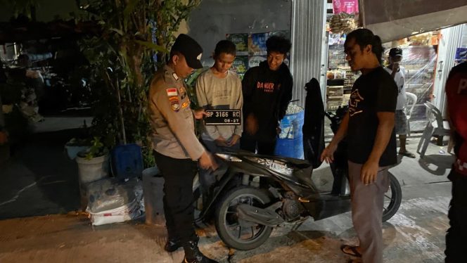 
					Jaga Kondusivitas Malam Minggu, Polsek Belakang Padang Gelar Patroli KRYD di Titik Rawan
