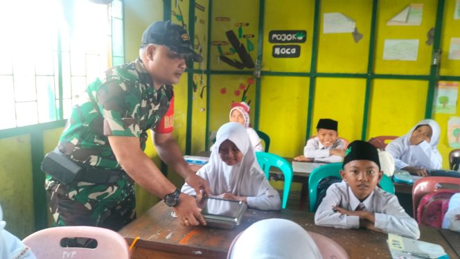 
					Kodim 0314/Inhil Kawal Program MBG, 1.833 Pelajar Kateman Terima Asupan Gizi Seimbang