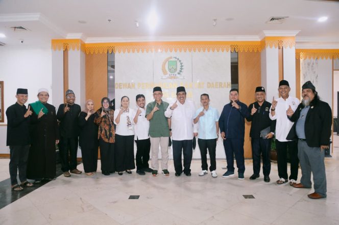 
					Gelar Konsultasi Publik, Pansus DPRD Kota Batam Bahas Komperehensif Ranperda LAM