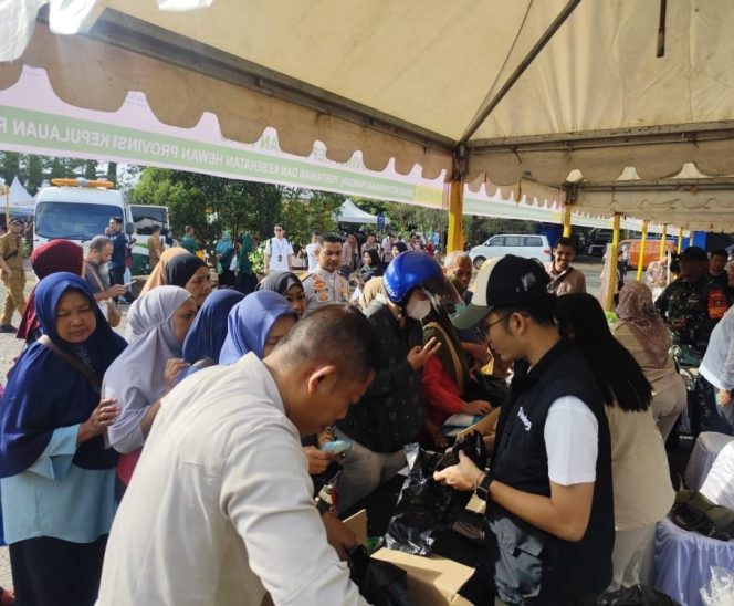 
					Warga Serbu GPM di Taman Batu 10, Beras SPHP dan Minyakita Jadi Incaran