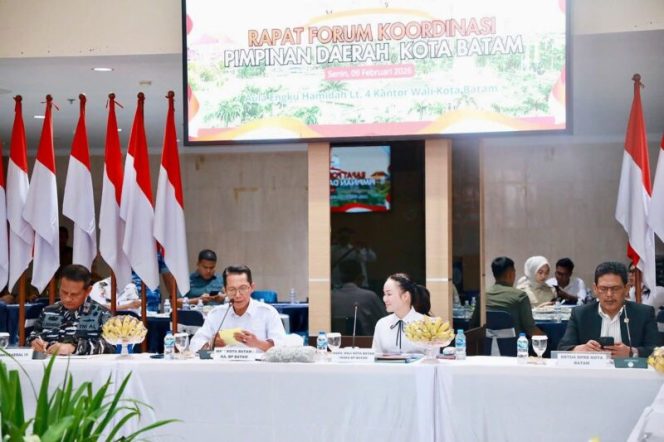 
					Amsakar-Li Claudia Matangkan Pengamanan Jelang Perayaan Hari Besar Keagamaan hingga Canangkan Gerakan Batam ASRI