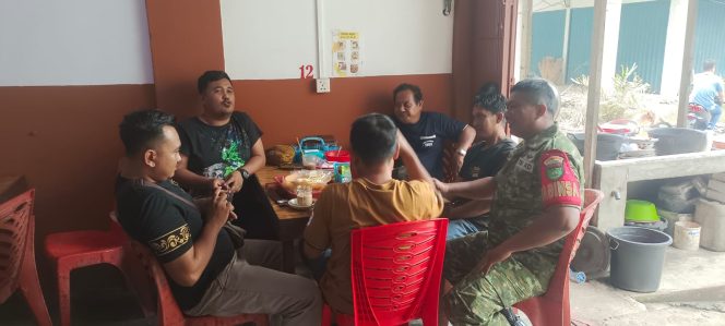 
					Babinsa Koramil 06/KTM Ingatkan Warga Air Tawar Soal Risiko Karhutla di Musim Kemarau