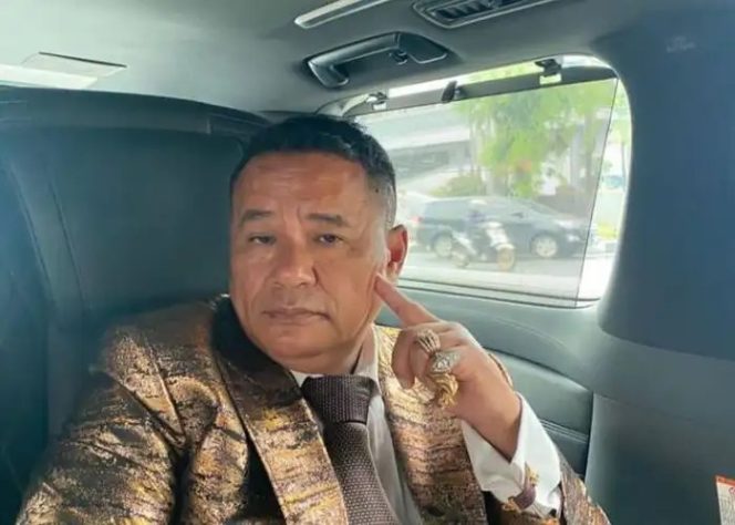 
 Hotman Paris Puji Keberanian Prabowo Bongkar ‘Borok’ BUMN: Tanpa Pencitraan