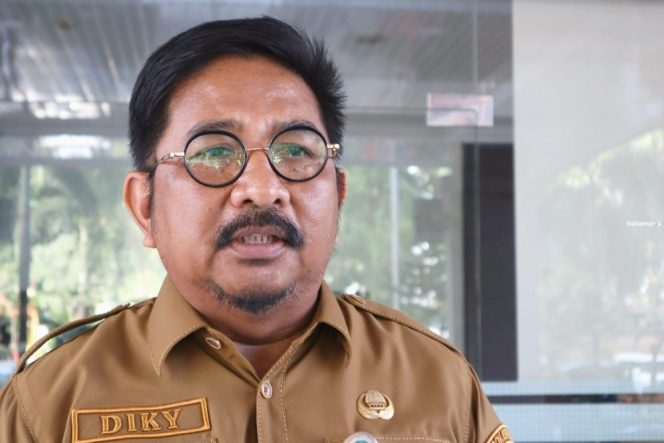 
					Kepala Disnakertrans Kepri, Diky Wijaya