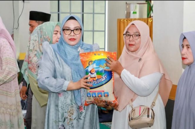 
					Erlita Amsakar, ketua Tim Penggerak Pemberdayaan dan Kesejahteraan Keluarga (TP-PKK) Kota Batam