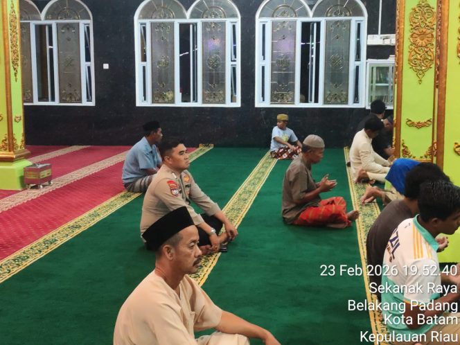 
					Wujudkan Ibadah yang Khusyuk, Polsek Belakang Padang Amankan Pelaksanaan Shalat Tarawih Perdana Ramadhan 1447 H