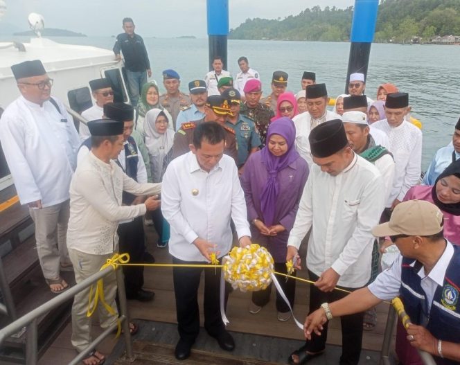 
					Dermaga Terapung Jadi Solusi Transportasi Laut Lingga