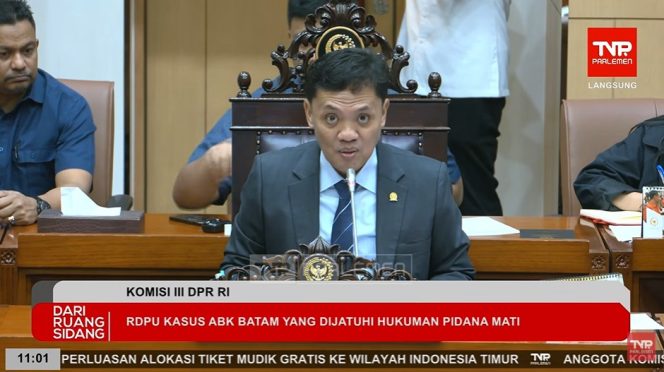 
					RDPU Kasus Fandi Ramadhan: Ketua Komisi III DPR Minta Jamwas Kejagung Tegur Oknum Jaksa Muhammad Arfian di Batam