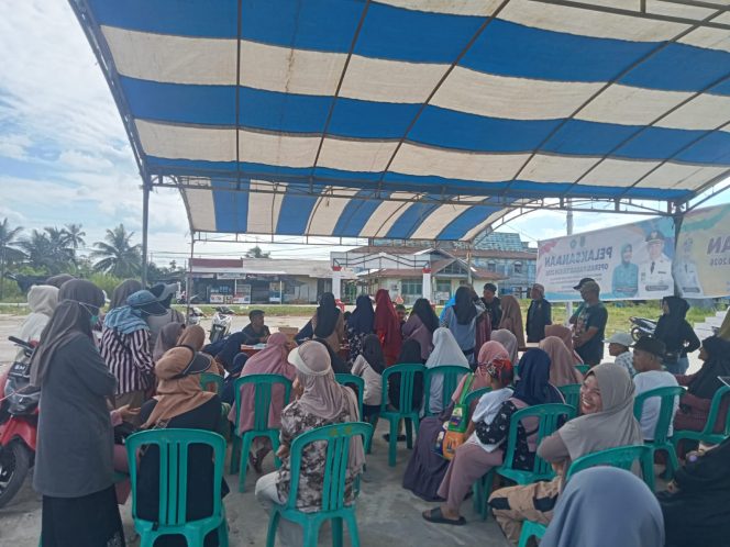 
					Pasar Murah Ramadan Pemkab Inhil Disambut Positif Warga Sungai Guntung, Antrean Tertib Sejak Zuhur