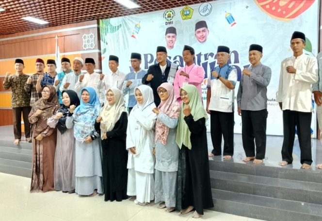 
					Bupati Karimun, Iskandarsyah, secara resmi membuka kegiatan Pesantren Ramadan 1447 Hijriah/2026 Masehi di Aula Masjid Agung Kabupaten Karimun, Provinsi Kepulauan Riau, Sabtu (28/2/2026).