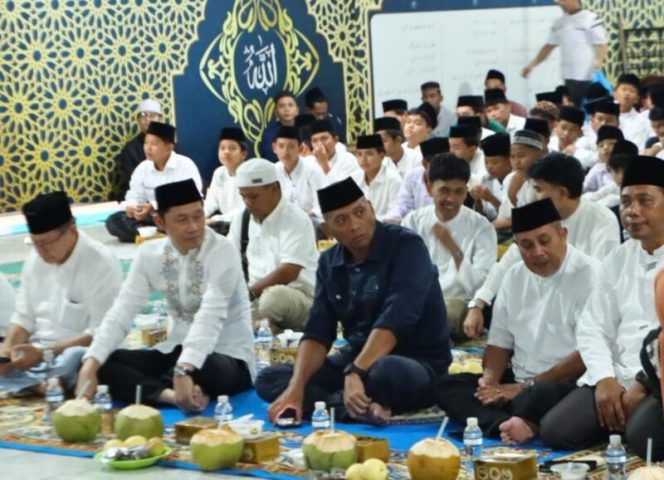 
					Safari Ramadan DPW Partai NasDem Kepulauan Riau, Penuh Makna di Pesantren Al Fadlu 7 Batam