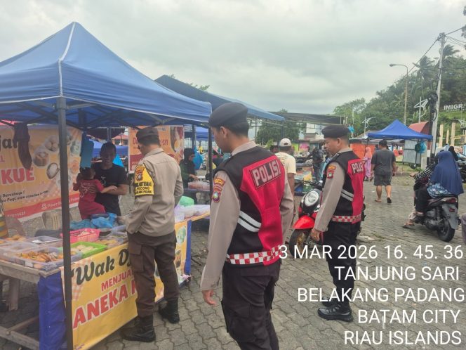 
					Pengamanan Pasar Tumpah Ramadan: Polsek Belakang Padang Pastikan Situasi Aman Dan Harga Stabil
