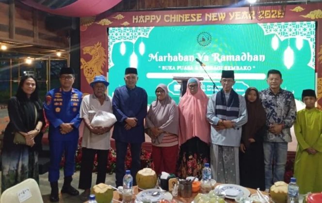 
					Iperindo Kepri Bagikan 200 Paket Sembako untuk Anak Yatim dan Kaum Duafa Saat Buka Puasa Bersama di Sagulung