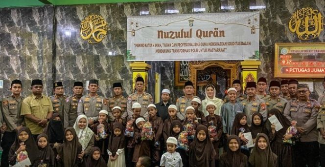 
 Malam Nuzul Qur’an di Bintan: Kapolres Bintan Ajak Masyarakat Jaga Kamtibmas dan Peduli Sesama