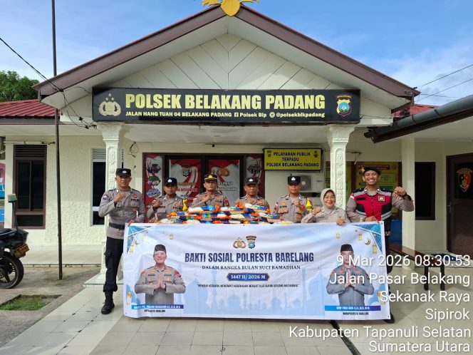 
					Wujud Kepedulian di Bulan Suci, Kapolresta Barelang Melalui Polsek Belakang Padang Salurkan Bantuan Beras kepada Masyarakat