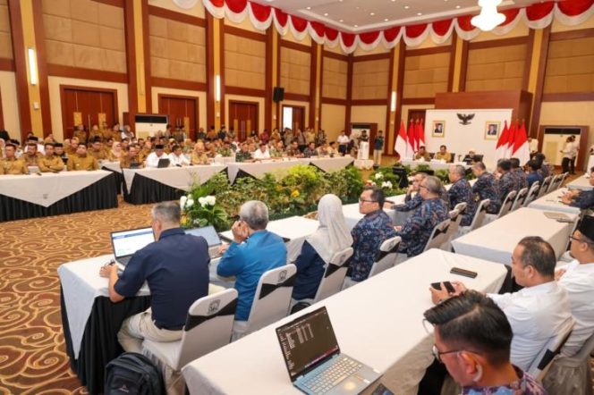 
					Menteri Dalam Negeri (Mendagri) RI, Tito Karnavian, memimpin langsung Rapat Koordinasi (Rakor) Pengendalian Inflasi Daerah.