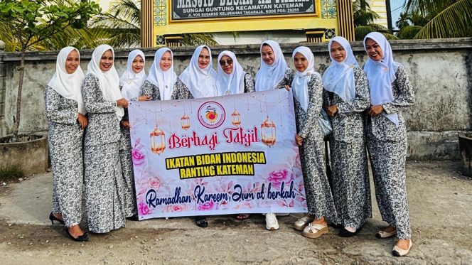 
					IBI Ranting Kateman Berbagi Berkah Ramadan, Ratusan Takjil Dibagikan di Kawasan DAM Sungai Guntung