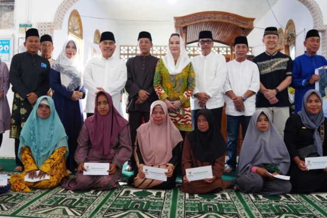 
					Pemkab Natuna Tutup Agenda Safari Ramadan 1447 H di Masjid An-Nur Singgang Bulan, Ribuan Warga Terima Bantuan