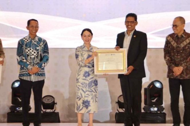 
					Dukung Iklim Investasi, Ketua DPRD Batam Raih Penghargaan dari BP Batam