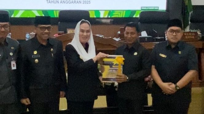 
					DPRD Natuna Gelar Rapat Paripurna, Bupati Cen Sui Lan Sampaikan LKPJ Tahun Anggaran 2025