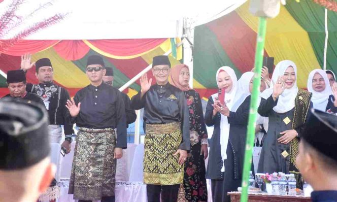 
					Pawai Ta’aruf Buka MTQH Tingkat Kota, Wawako Raja Ariza Harapkan Lahir Peserta Berprestasi