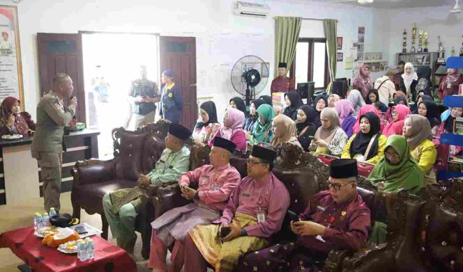
 Satpol PP Gandeng Kader Posyandu untuk Deteksi Dini Gangguan Sosial