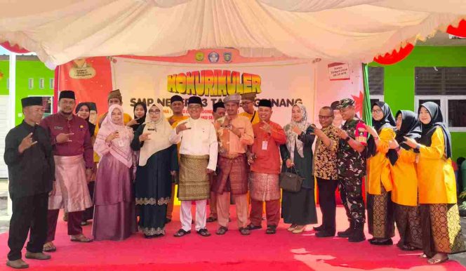
 Siswa SMPN 13 Tanjungpinang Gelar Bazar Kokurikuler: Hadirkan Karya Kreatif