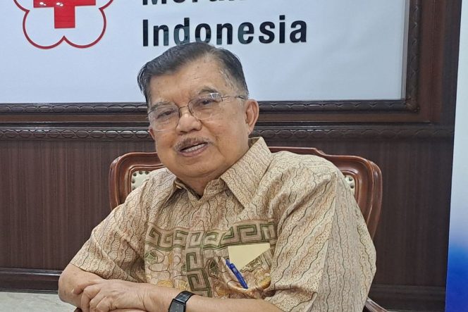 
					Mantan Wakil Presiden sekaligus Ketua PMI Jusuf Kalla, saat di Markas Pusat PMI, pada Kamis (12/3/2026).