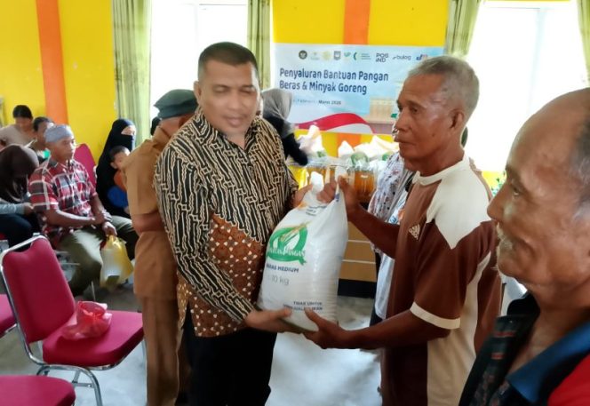 
					Launching Bantuan Pangan Nasional di Meral Barat, Wabup Karimun Minta Penyaluran Secara Tranparan dan Adil