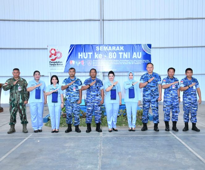 
					Semarak HUT ke-80 TNI AU, Lanud RSA Natuna Gelar Donor Darah untuk Masyarakat