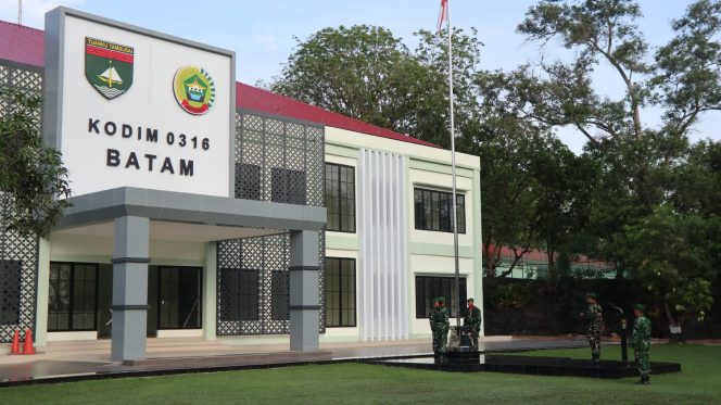 
					Pasi Intel Kodim 0316 Batam Klarifikasi Tudingan Ancaman terhadap Yusril Koto