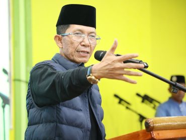 Wali Kota Batam, Amsakar Achmad. 