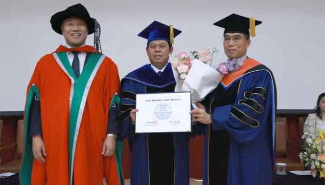 
					Sultan Baktiar Najamudin Dianugerahi Doktor Honoris Causa oleh Korean Maritiem and Ocean University (KMOU).