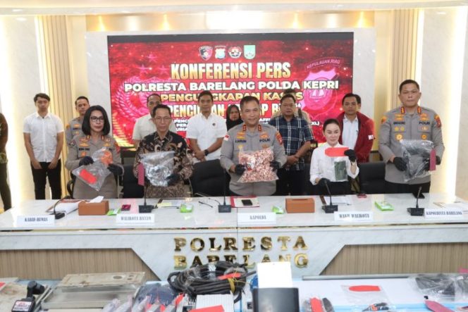 
 Polisi Bongkar Tiga Kasus Pencurian Fasilitas Umum di Batam