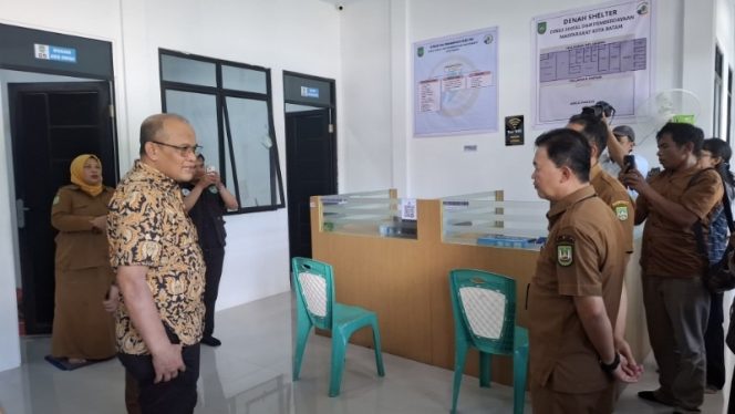 
					KPK RI meninjau sejumlah proyek strategis di Batam