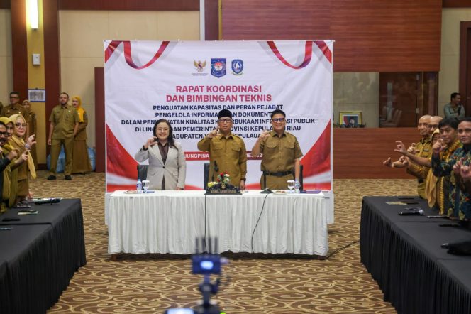 
 Rakor dan Bimtek PPID, Upaya Mendorong Seluruh OPD Kepri Raih Predikat Informatif
