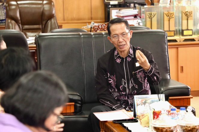 
 Wali Kota Batam, Amsakar Achmad, menerima kunjungan Pusat Riset Politik BRIN di Kantor Wali Kota Batam, Rabu (13/5/2026). 