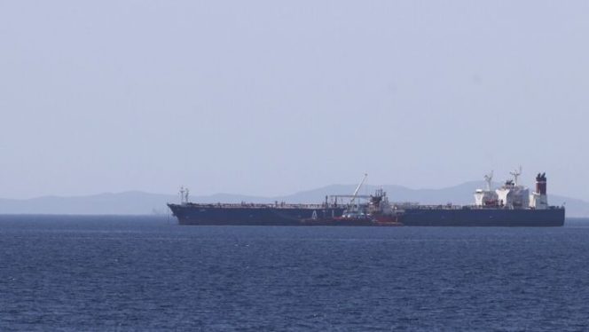 
					Supertanker Iran Lolos Blokade AS, Terpantau Berlayar di Perairan Indonesia