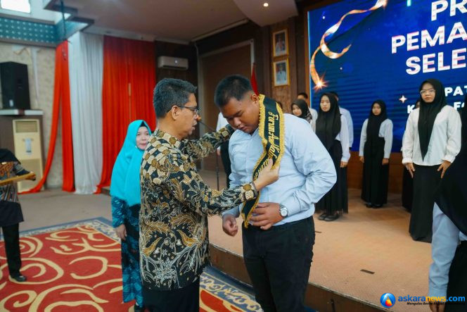 
 Wujudkan Kabupaten Layak Anak, Bupati Karimun Kukuhkan Kepengurusan Forum Anak 2025-2027 dan Sambut Aspirasi “Suara Anak”