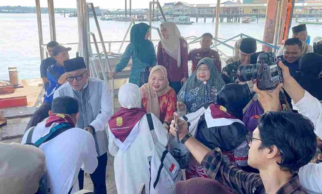 
 142 Jemaah Haji Tanjungpinang Tiba, Dua Masih Dirawat di Arab Saudi