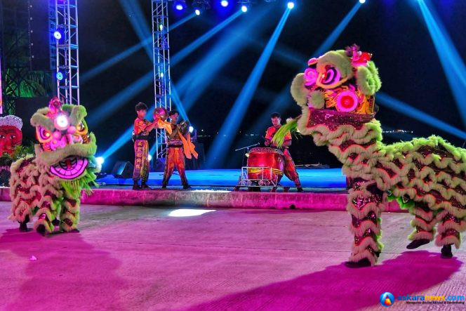 
					Penampilan kesenian Barongsai. Selama tiga hari panggung Kemilau Nusantara Kepri 2026 menyuguhkan berbagai atraksi Seni dan budaya yang ada di Nusantara