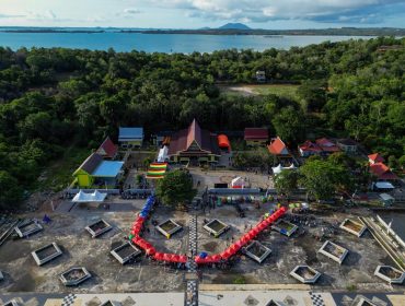Pelataran Balai Adat Pulau Penyengat, lokasi pelaksanaan Penyengat Heritage 2026. Perhelatan wisata budaya bertema Lifestyle Tourism dilaksanakan 19-21 Juni 2026 ini, sukses digelar. 