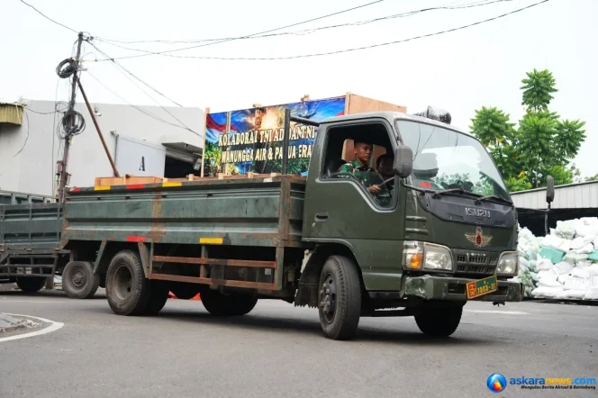 
 Perluas Akses Air Bersih dan Listrik di Papua, TNI AD Kirim Dukungan Program Manunggal Air dan Papua Terang