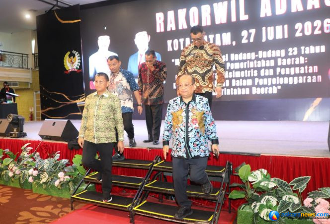 
 Sekda Batam, Firmansyah, menghadiri Rakorwil Sumatera ADKASI Tahun 2026 di Hotel Pacific Palace, Jodoh, Kecamatan Batuampar, Sabtu (27/6/2026). 