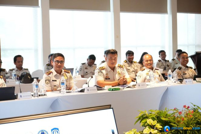 
 Kunjungan Kerja Spesifik Komisi XIII DPR RI “Rapat Dengar Pendapat Tim Kunjungan Kerja Komisi XIII DPR RI dengan Kantor Wilayah Direktorat Jenderal Imigrasi Kepulauan Riau”
