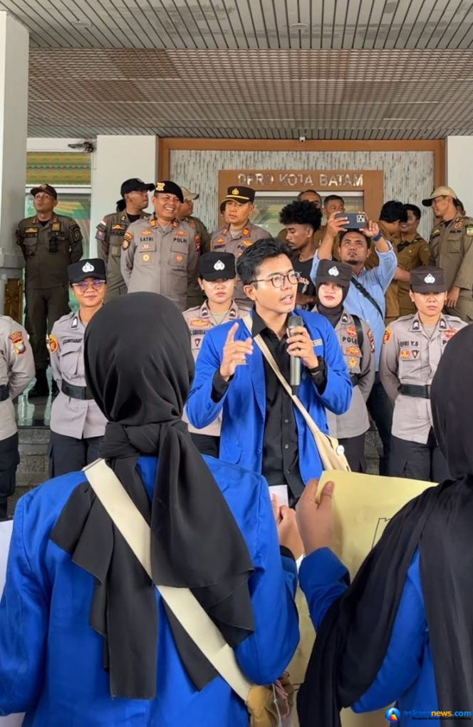 
 Sekretaris PMII Kota Batam Akan Melaporkan Kepala Dinas Pendidikan dan Anggota DPRD yang Terlibat Pawai Dukungan MBG