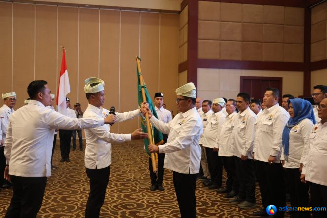 
 Ketua Umum KADIN Anindya Novyan Bakrie mengukuhkan Dewan Pengurus Kamar Dagang dan Industri (KADIN) Provinsi Kepulauan Riau Masa Bakti 2026–2031 di di Aula Wan Seri Beni, Dompak, Tanjungpinang, Seasa (16/6/2026). Dewan Pengurus KADIN Kepri 2026-2031 dipipin Ir Mustava. 